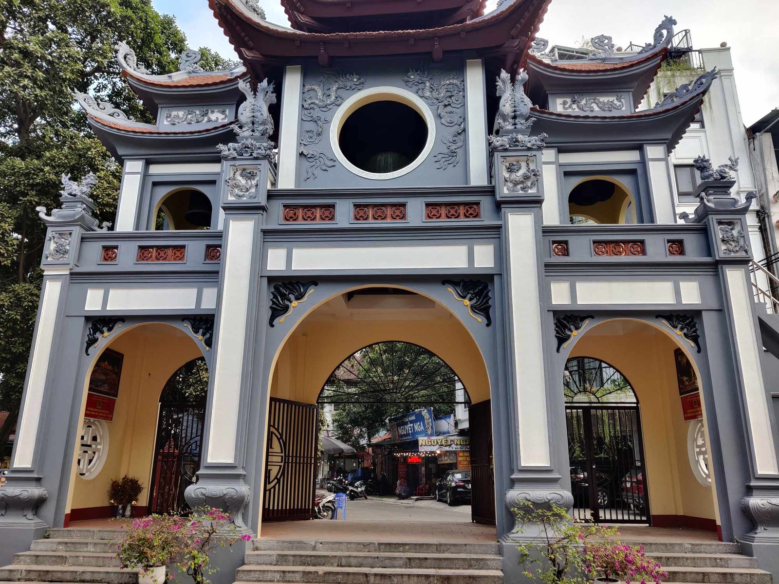 Découverte du Temple Tây Hồ à Hanoi